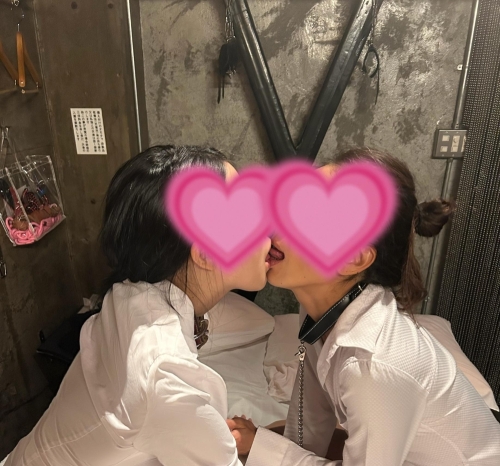 混ざり合う体液。画像１